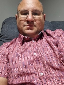 Profil de Yves, un homme célibataire de 52 ans à Miramichi