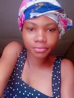Profil de Belva, une femme célibataire de 27 ans à Yaoundé