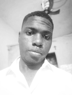 Profil de Eric, un homme célibataire de 22 ans à Abadjin-Doumé