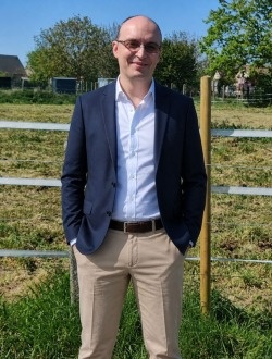 Profil de Eugène, un homme célibataire de 42 ans à Mouscron