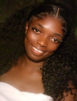 Profil de Ange, une femme célibataire de 28 ans à Douala