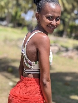 Profil de Jasmine, une femme célibataire de 22 ans à Sambava