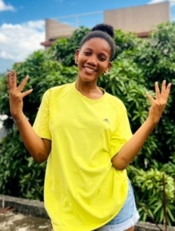 Profil de Sandra, une femme célibataire de 24 ans à Antalaha
