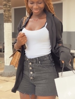 Profil de Chey, une femme célibataire de 25 ans à Abidjan
