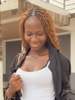 Profil de Chey, une femme célibataire de 25 ans à Abidjan