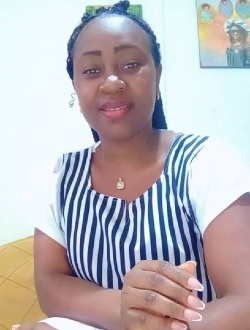 Profil de Yolande, une femme célibataire de 35 ans à Douala