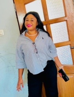 Profil de Georgina, une femme célibataire de 33 ans à Kinshasa