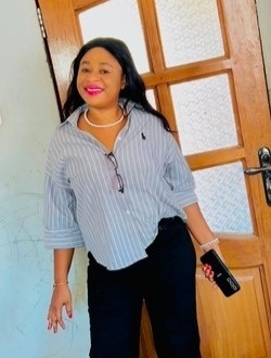 Profil de Georgina, une femme célibataire de 33 ans à Kinshasa
