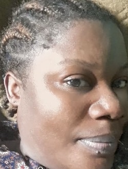 Profil de Sofia, une femme célibataire de 35 ans à Abidjan