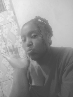 Profil de Claudia, une femme célibataire de 31 ans à Yaoundé