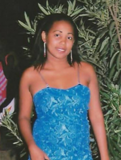 Profil de Noufy, une femme célibataire de 56 ans à Mahajanga