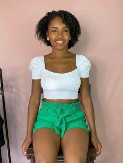 Profil de Marina, une femme célibataire de 22 ans à Antananarivo