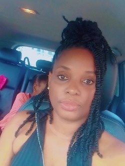 Profil de Chilly, une femme célibataire de 40 ans à Douala