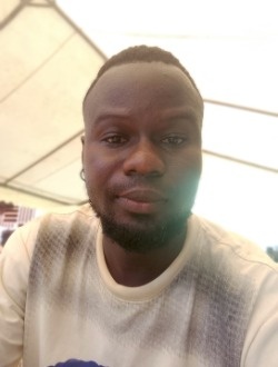 Profil de Roro, un homme célibataire de 31 ans à Yopougon-Attié