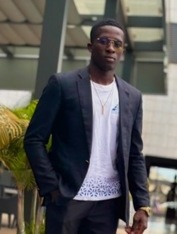 Profil de Brian, un homme célibataire de 21 ans à Yaoundé