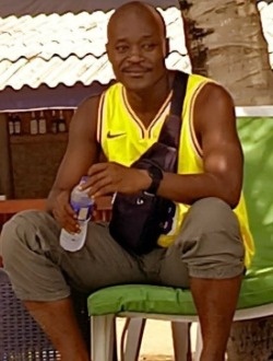 Profil de Ange Jean Charles, un homme célibataire de 56 ans à Abbè Achi