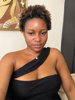Profil de Marlyne, une femme célibataire de 25 ans à Abidjan