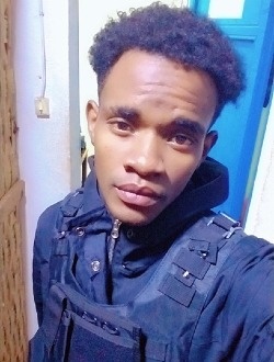 Profil de Ricky, un homme célibataire de 24 ans à Antalaha