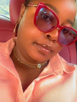 Profil de Alexia, une femme célibataire de 30 ans à Douala