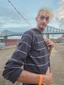 Profil de Emmanuel, un homme célibataire de 36 ans à Montréal