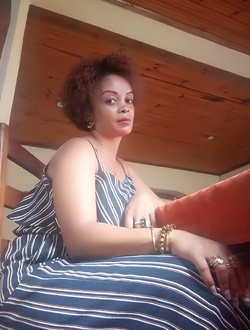 Profil de Elodie, une femme célibataire de 31 ans à Fianarana