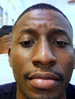 Profil de Isaac Roussel, un homme célibataire de 28 ans à Douala