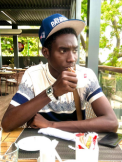 Profil de Diossa, un homme célibataire de 24 ans à Dakar-Marine