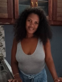 Profil de Kimberly, une femme célibataire de 28 ans à Toamasina