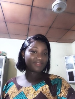 Profil de Nafissath, une femme célibataire de 31 ans à Abomey-Calavi