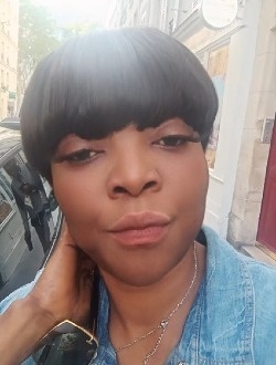 Profil de Carine, une femme célibataire de 46 ans à Paris