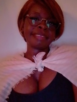 Profil de Alia, une femme célibataire de 30 ans à Libreville