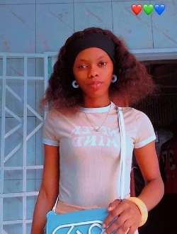 Profil de Princia, une femme célibataire de 27 ans à Pointe-Noire