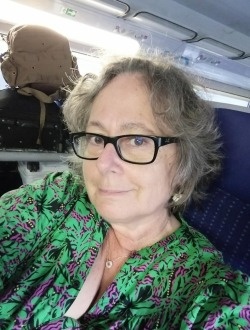 Profil de Nathalie, une femme célibataire de 62 ans à Créteil
