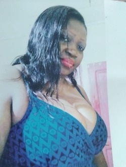 Profil de Mayaa Chery, une femme célibataire de 47 ans à Ab Mousa