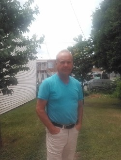 Profil de Miles, un homme célibataire de 68 ans à Lachine