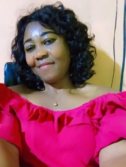 Profil de Rekia, une femme célibataire de 45 ans à Ababita