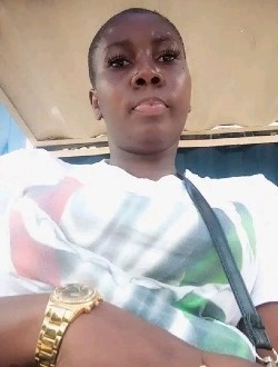 Profil de Ange, une femme célibataire de 35 ans à Yaoundé