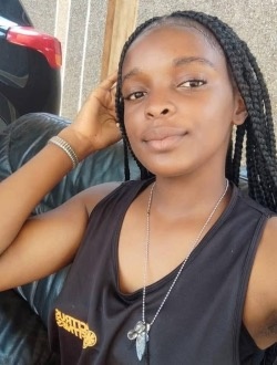 Profil de Lesly, une femme célibataire de 18 ans à Aba