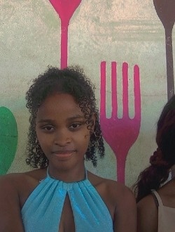 Profil de Wendie, une femme célibataire de 21 ans à Toamasina