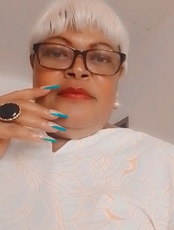 Profil de Chantal, une femme célibataire de 50 ans à Abaga