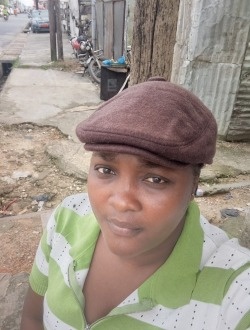 Profil de Stanisse, une femme célibataire de 37 ans à Douala
