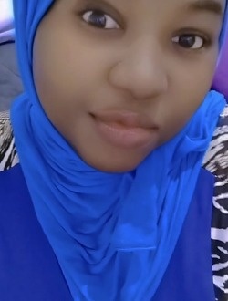 Profil de Ouzéba, une femme célibataire de 28 ans à Niamey