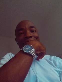 Profil de Aurele, un homme célibataire de 39 ans à Douala