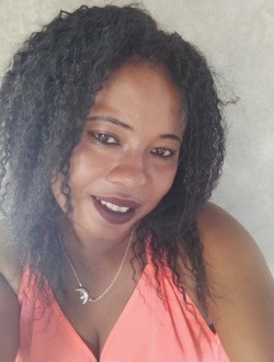 Profil de Suzette, une femme célibataire de 38 ans à Antsiranana