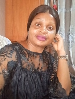 Profil de Suzanne, une femme célibataire de 39 ans à Douala