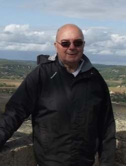 Profil de Camille, un homme célibataire de 76 ans à Paris