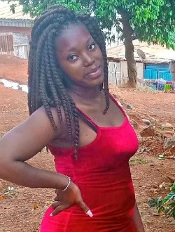 Profil de Natacha, une femme célibataire de 26 ans à Yaoundé