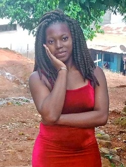 Profil de Natacha, une femme célibataire de 26 ans à Yaoundé