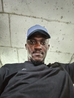 Profil de Fabrice, un homme célibataire de 40 ans à Douala