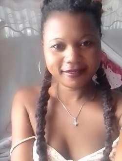 Profil de Jeannine, une femme célibataire de 32 ans à Toamasina